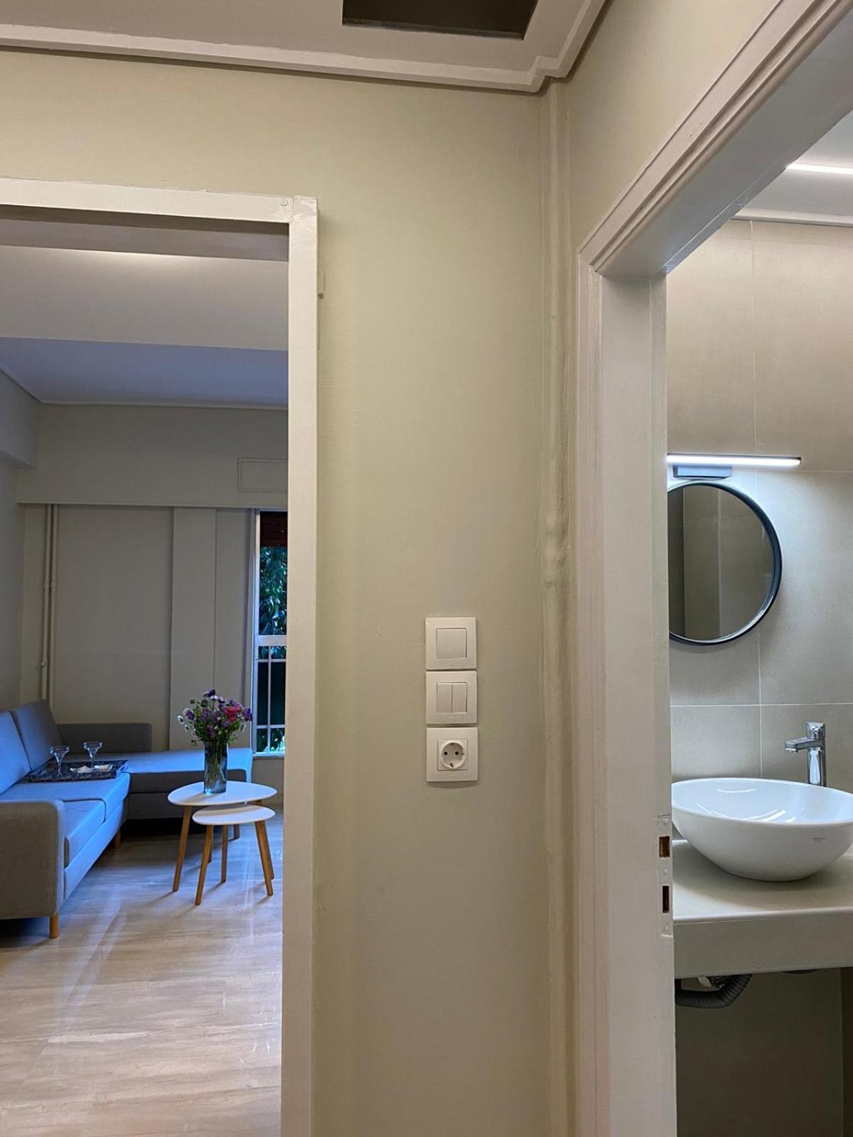 Evrou 21A Metropolitan Suite Athen Exterior foto